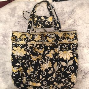 Vera Bradley tote with matching wristlet